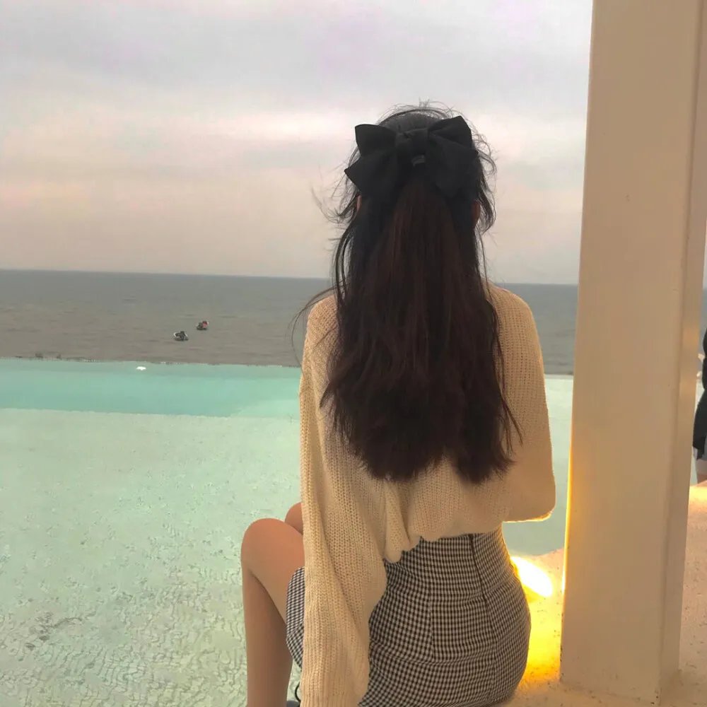 空房间里的妻子